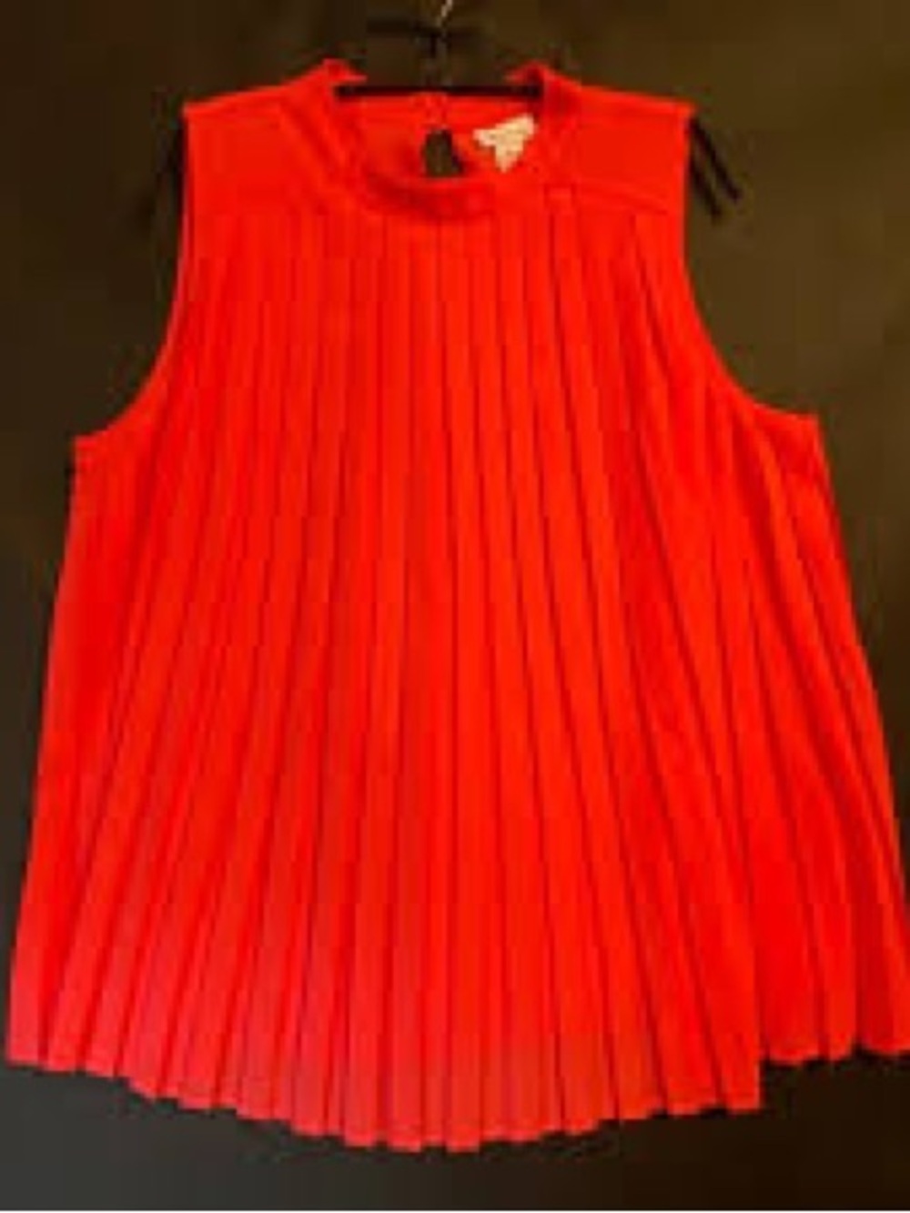 Liz Claiborne Sleeveless Pleated Red Top